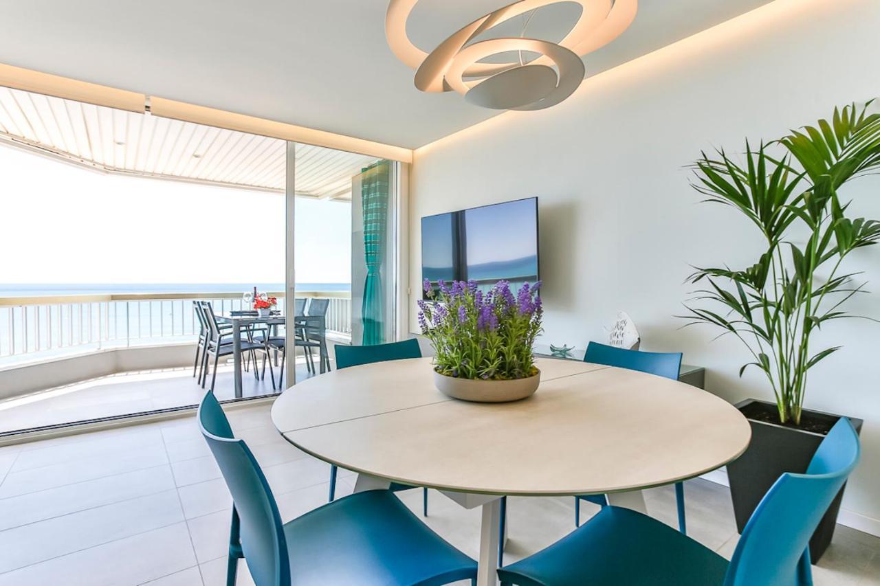 Magnifico Apartamento - Primera Linea De Mar Calafell Exterior foto